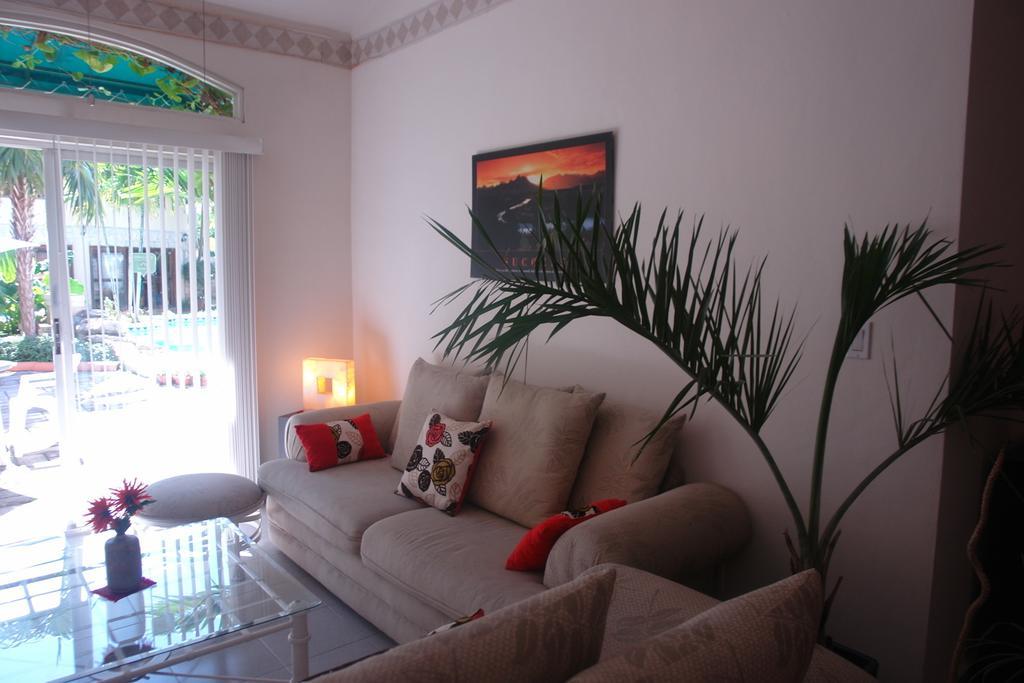 Residencia Los Encantos Cancún Esterno foto