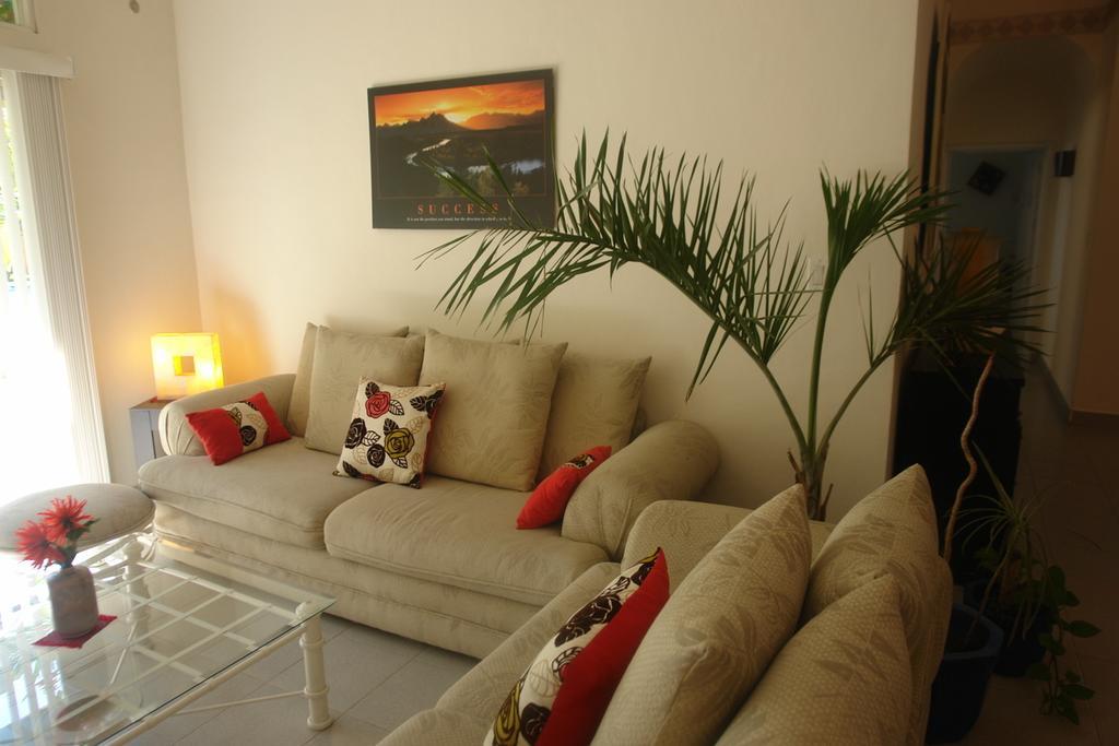 Residencia Los Encantos Cancún Esterno foto