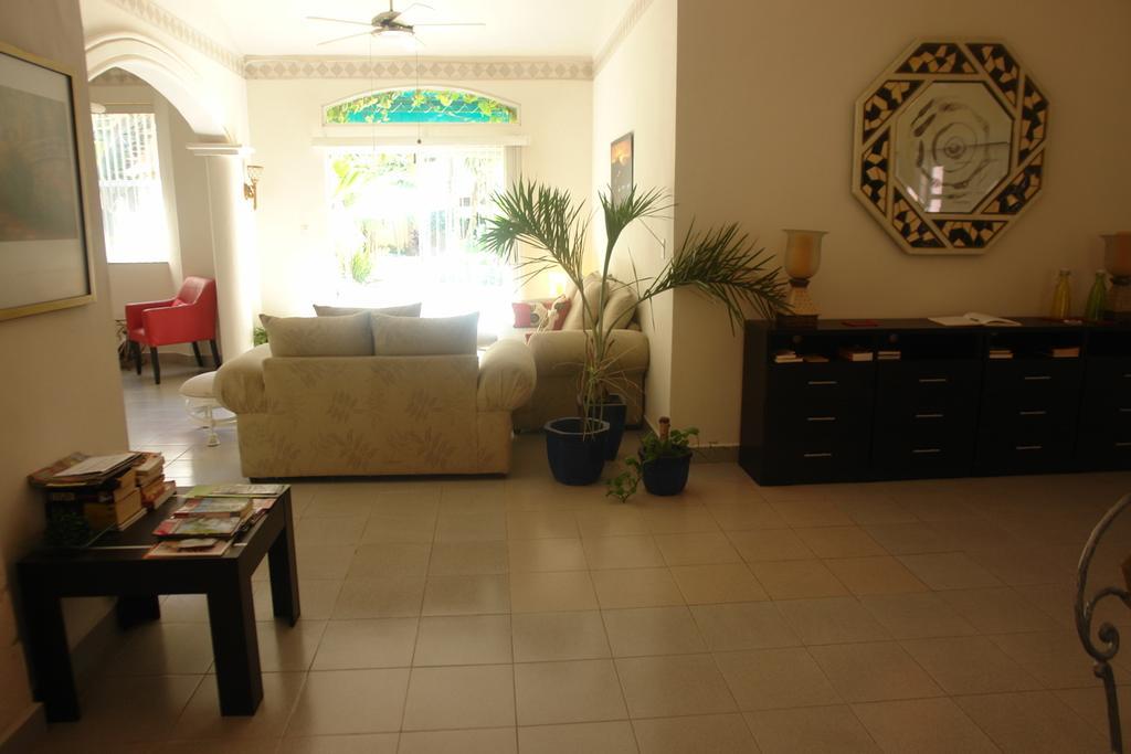 Residencia Los Encantos Cancún Esterno foto