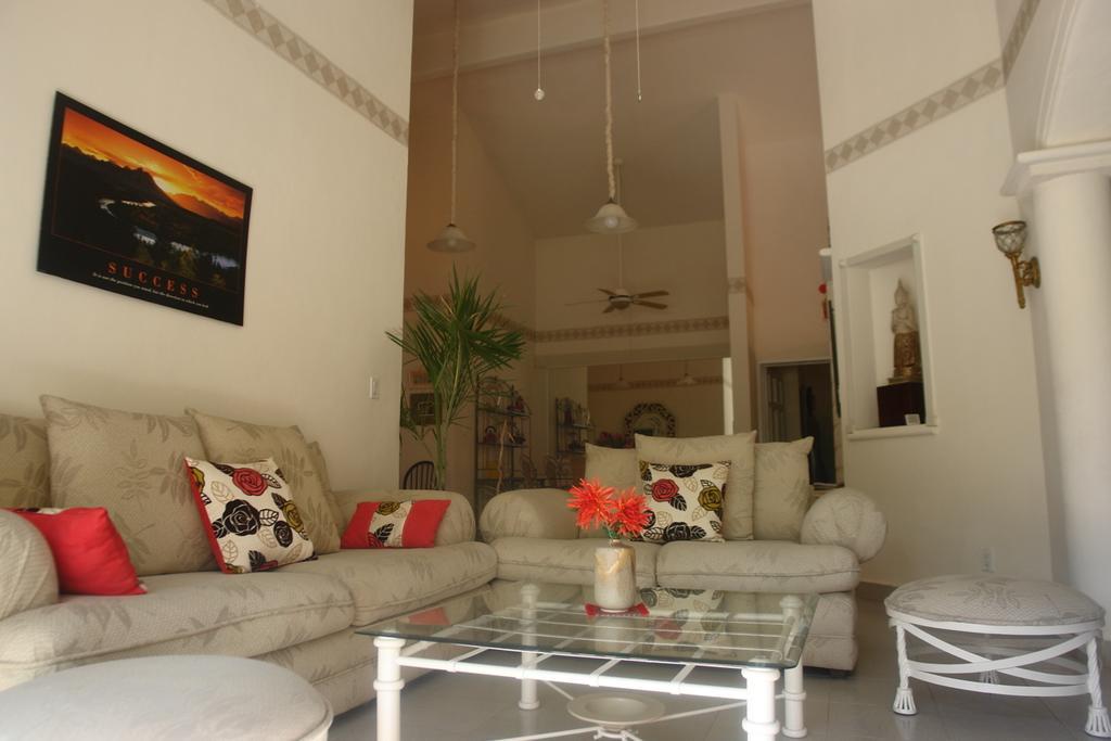 Residencia Los Encantos Cancún Esterno foto