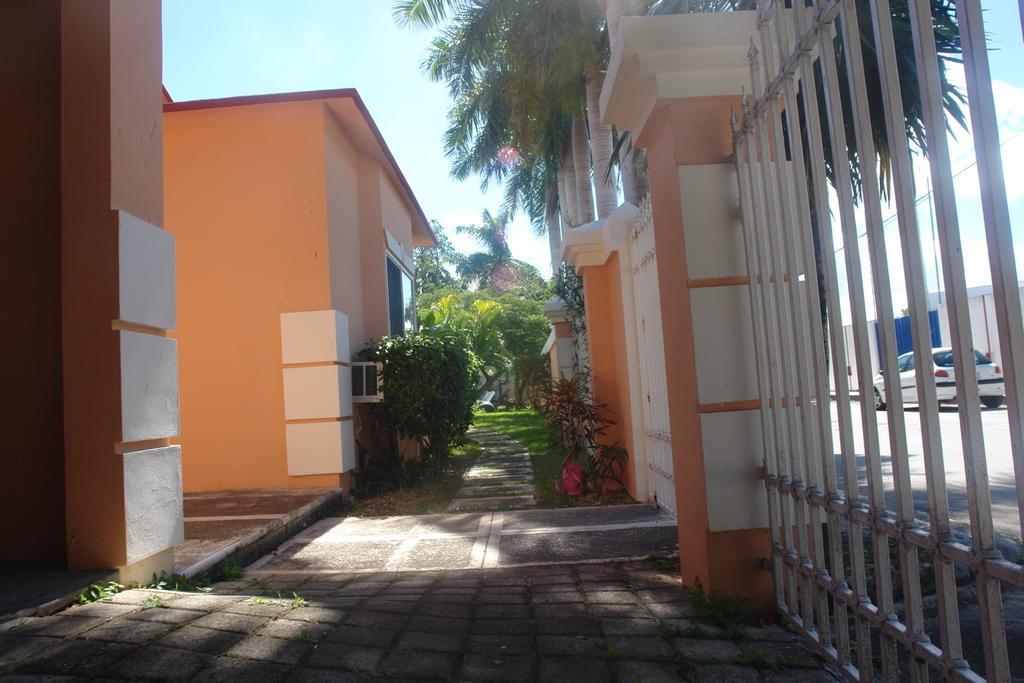 Residencia Los Encantos Cancún Esterno foto