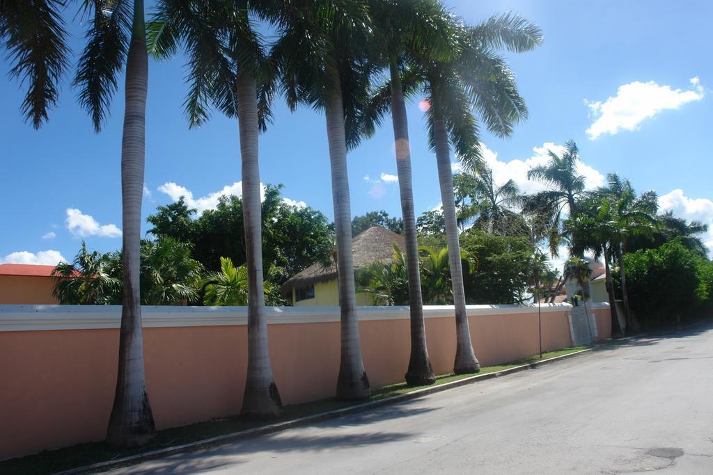 Residencia Los Encantos Cancún Esterno foto