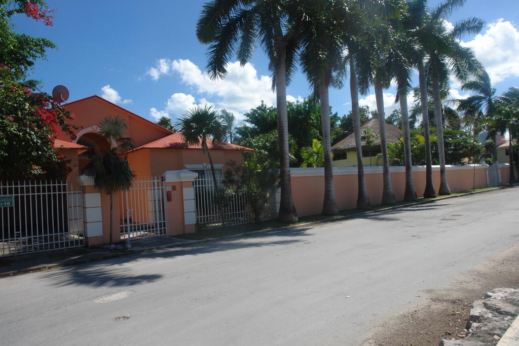 Residencia Los Encantos Cancún Esterno foto